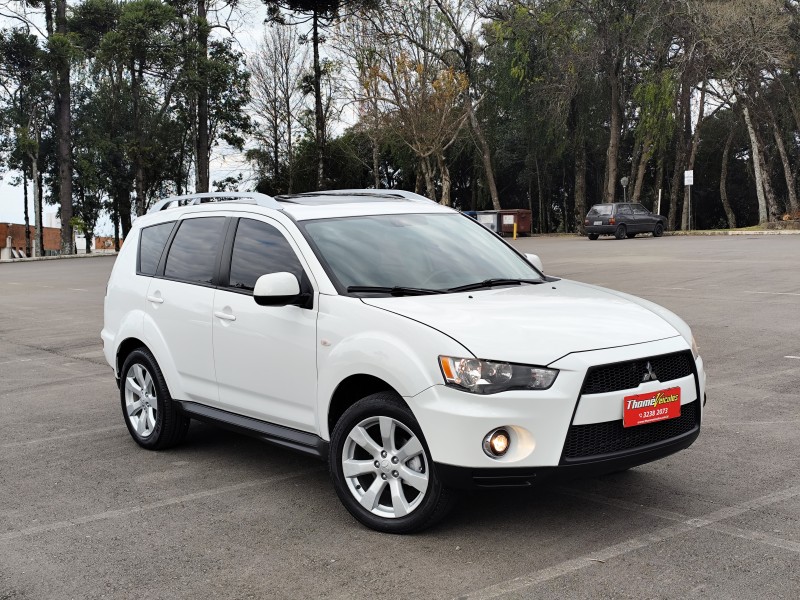 OUTLANDER 3.0 GT 4X4 V6 24V GASOLINA 4P AUTOMÁTICO - 2011 - CAXIAS DO SUL