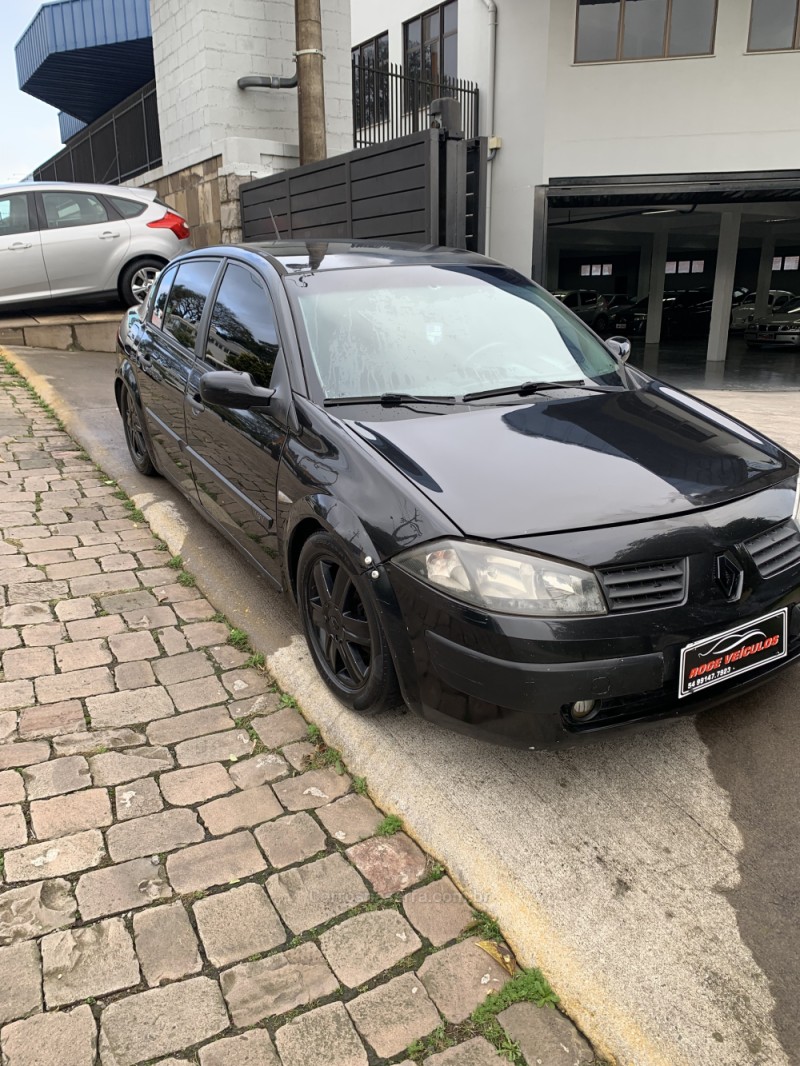 MÉGANE 1.6 DYNAMIQUE 16V FLEX 4P MANUAL - 2007 - FARROUPILHA