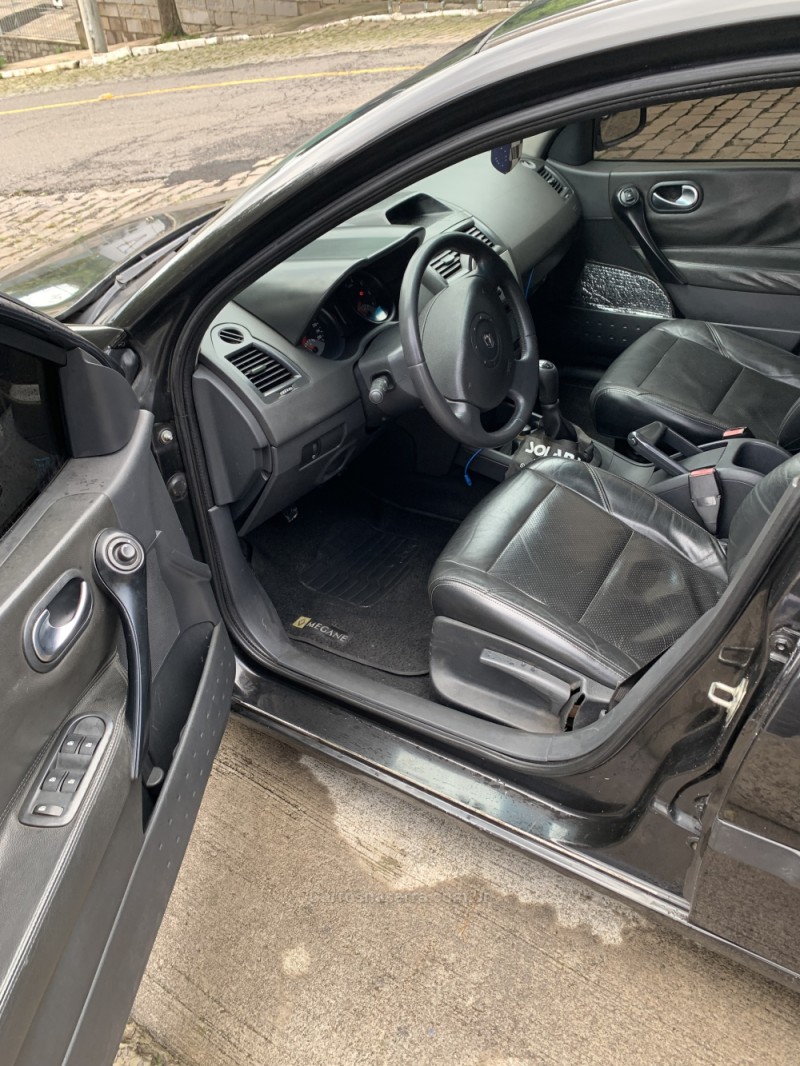 MÉGANE 1.6 DYNAMIQUE 16V FLEX 4P MANUAL - 2007 - FARROUPILHA