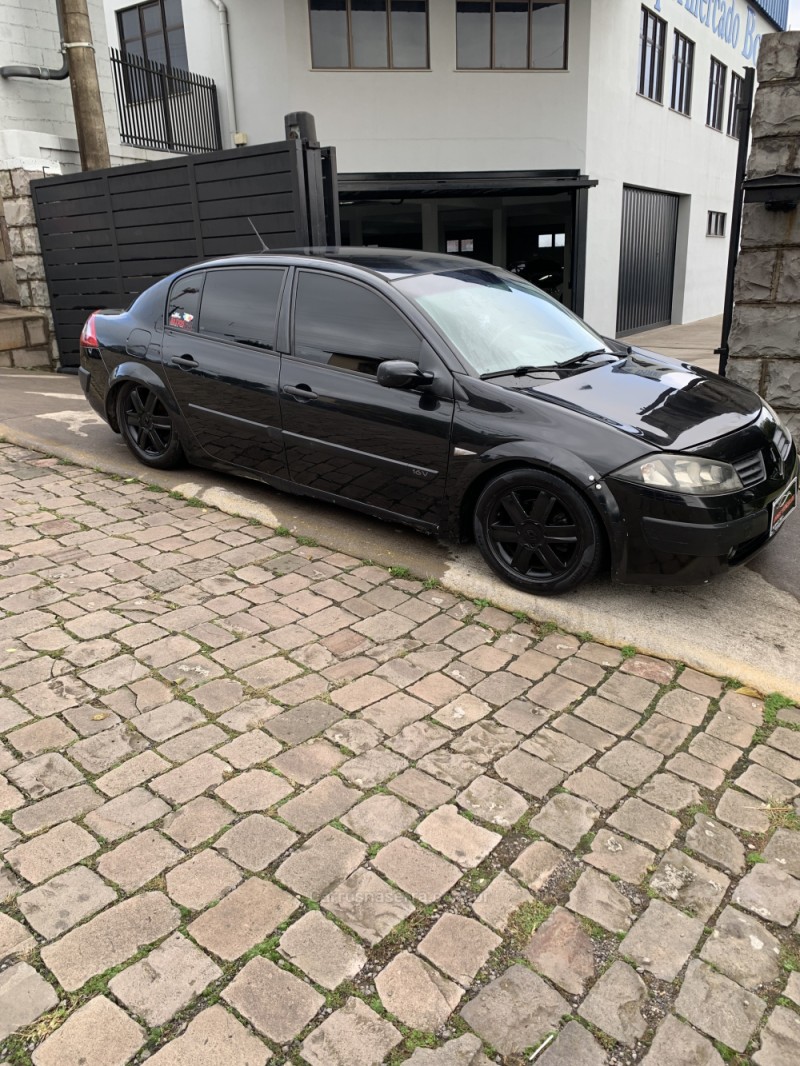 MÉGANE 1.6 DYNAMIQUE 16V FLEX 4P MANUAL - 2007 - FARROUPILHA