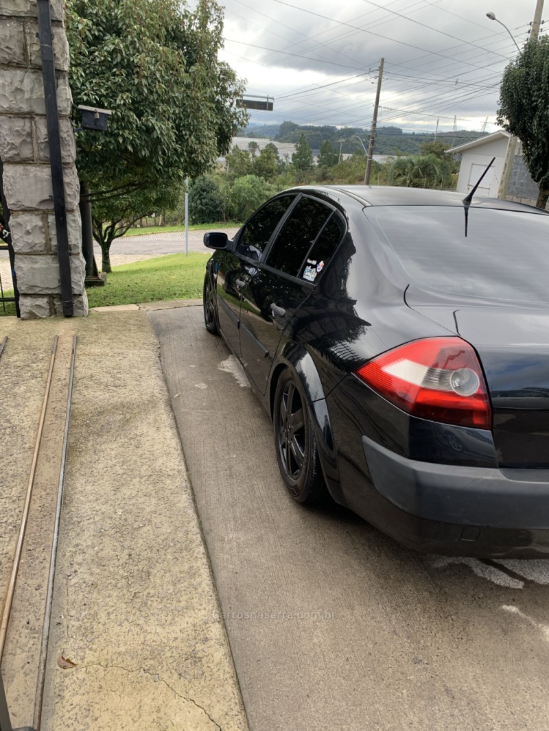 MÉGANE 1.6 DYNAMIQUE 16V FLEX 4P MANUAL - 2007 - FARROUPILHA