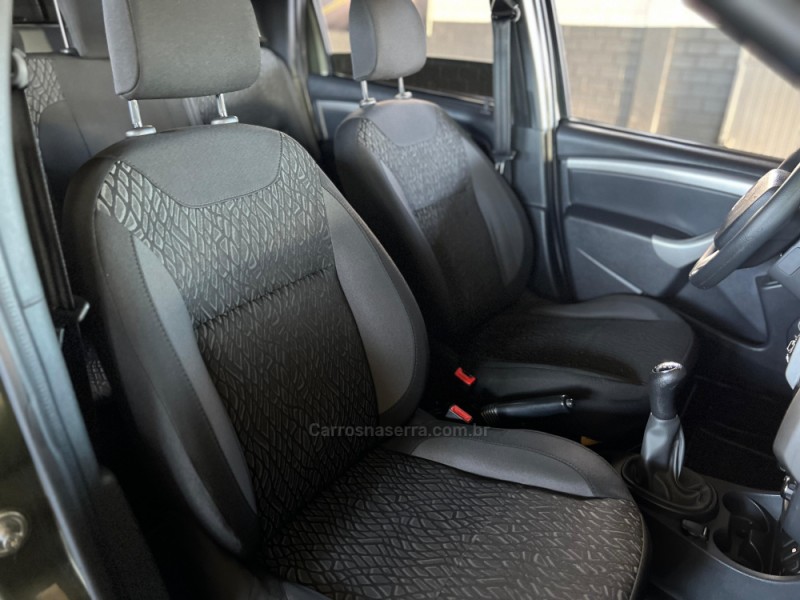 DUSTER OROCH 1.6 16V FLEX EXPRESSION 4P MANUAL - 2018 - CAXIAS DO SUL