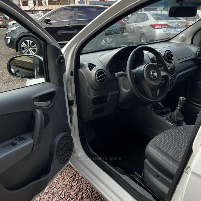 PALIO 1.4 MPI ATTRACTIVE 8V FLEX 4P MANUAL - 2014 - LAJEADO