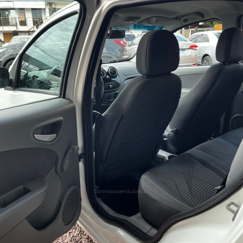 PALIO 1.4 MPI ATTRACTIVE 8V FLEX 4P MANUAL - 2014 - LAJEADO