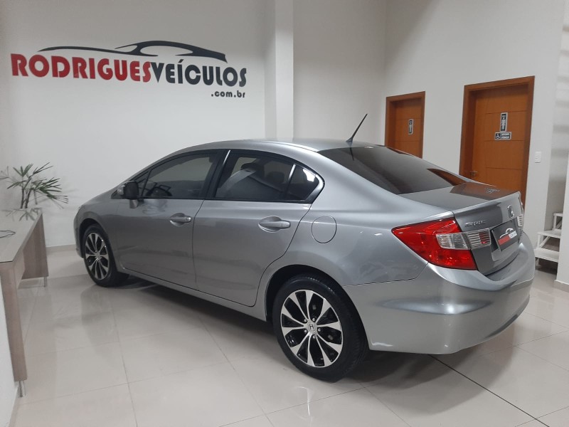 CIVIC 2.0 LXR 16V FLEX 4P AUTOMÁTICO - 2016 - CAXIAS DO SUL