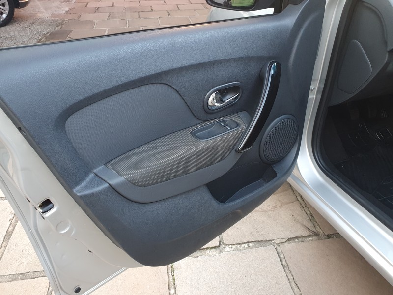 SANDERO 1.0 ZEN 12V FLEX 4P MANUAL - 2020 - CAXIAS DO SUL