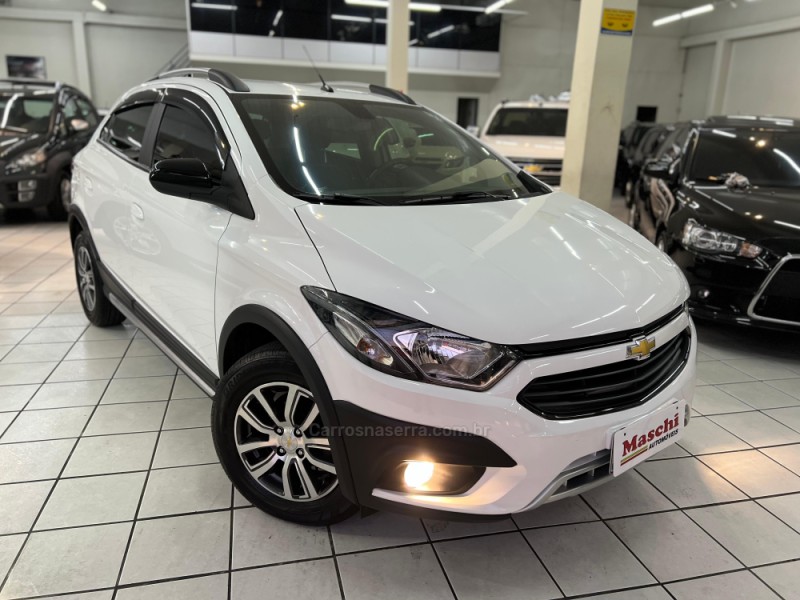 ONIX 1.4 MPFI ACTIV 8V FLEX 4P MANUAL - 2018 - CAXIAS DO SUL