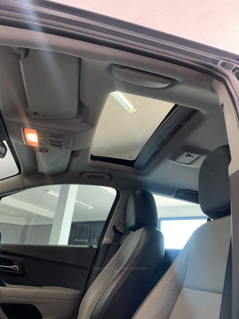 TRACKER 1.8 MPFI LTZ 4X2 16V FLEX 4P AUTOMÁTICO - 2015 - FARROUPILHA