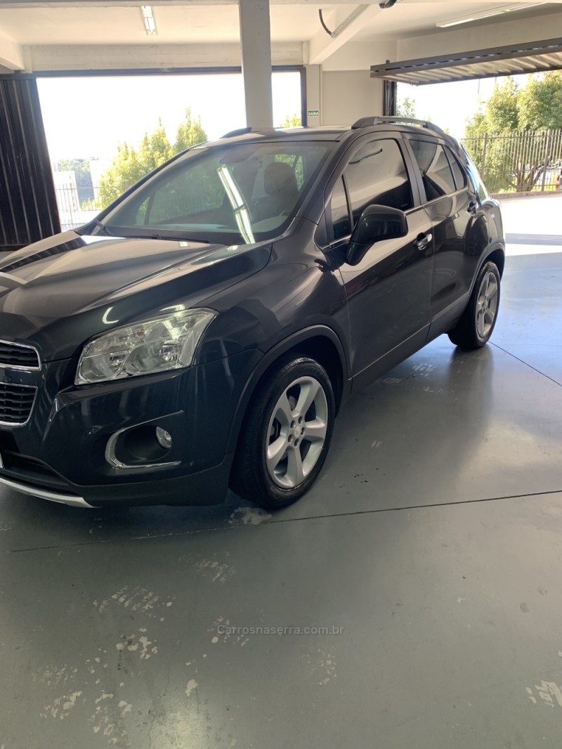 TRACKER 1.8 MPFI LTZ 4X2 16V FLEX 4P AUTOMÁTICO - 2015 - FARROUPILHA