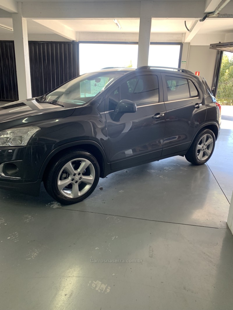 TRACKER 1.8 MPFI LTZ 4X2 16V FLEX 4P AUTOMÁTICO - 2015 - FARROUPILHA