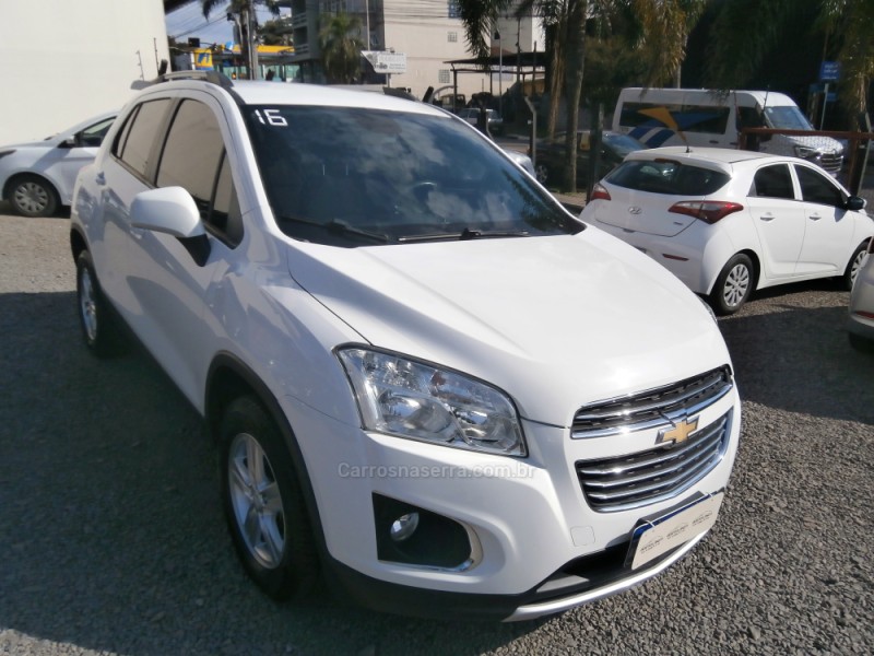 TRACKER 1.8 MPFI LT 4X2 16V FLEX 4P AUTOMÁTICO - 2016 - FARROUPILHA
