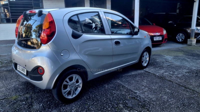 QQ 1.0 MPFI ACT 12V GASOLINA 4P MANUAL - 2019 - CAXIAS DO SUL