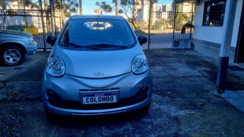 QQ 1.0 MPFI ACT 12V GASOLINA 4P MANUAL - 2019 - CAXIAS DO SUL