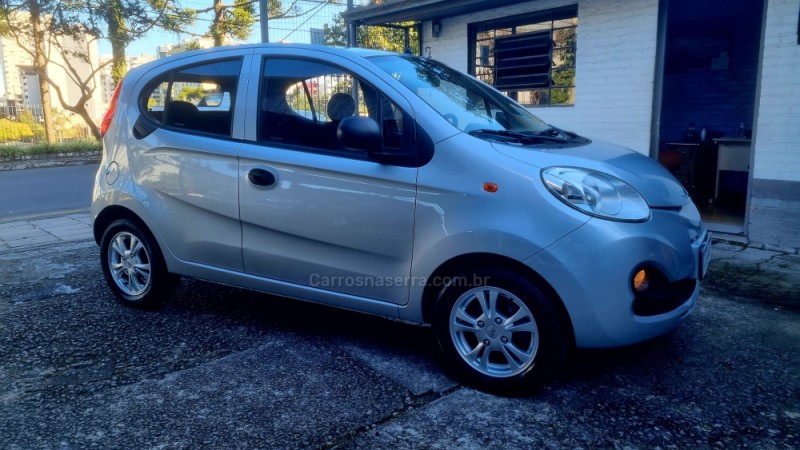 qq 1.0 mpfi act 12v gasolina 4p manual 2019 caxias do sul