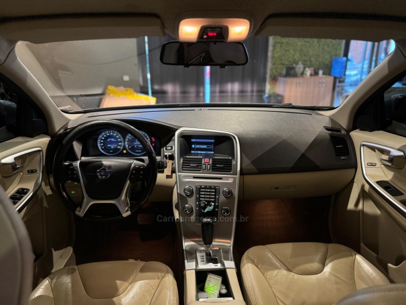 XC60 2.0 T5 DYNAMIC FWD TURBO GASOLINA 4P AUTOMÁTICO - 2011 - FARROUPILHA