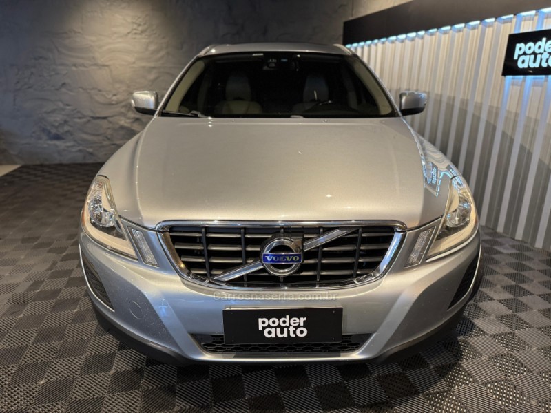 XC60 2.0 T5 DYNAMIC FWD TURBO GASOLINA 4P AUTOMÁTICO - 2011 - FARROUPILHA