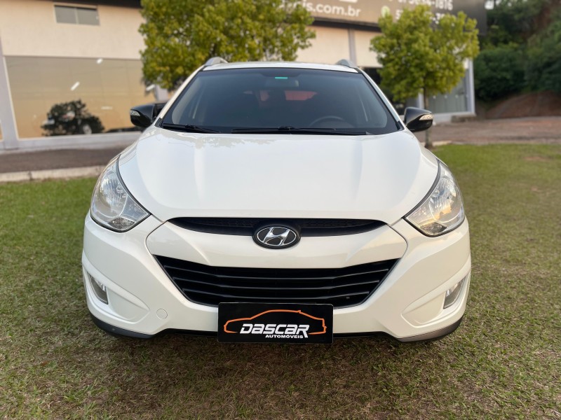 IX35 2.0 MPI 4X2 16V FLEX 4P MANUAL - 2012 - BOM PRINCíPIO