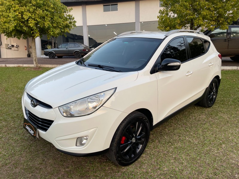 IX35 2.0 MPI 4X2 16V FLEX 4P MANUAL - 2012 - BOM PRINCíPIO