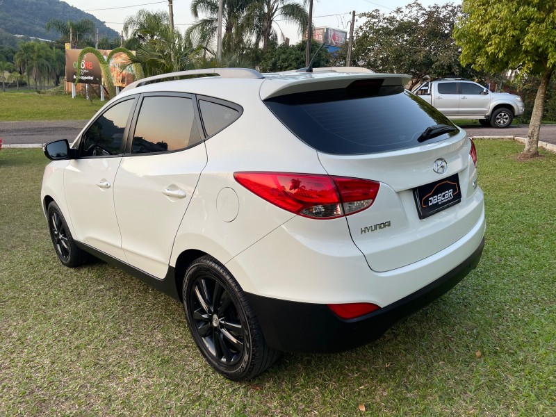 IX35 2.0 MPI 4X2 16V FLEX 4P MANUAL - 2012 - BOM PRINCíPIO
