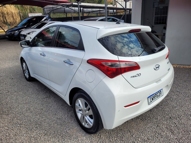 HB20 1.6 PREMIUM 16V FLEX 4P AUTOMÁTICO - 2015 - CARLOS BARBOSA
