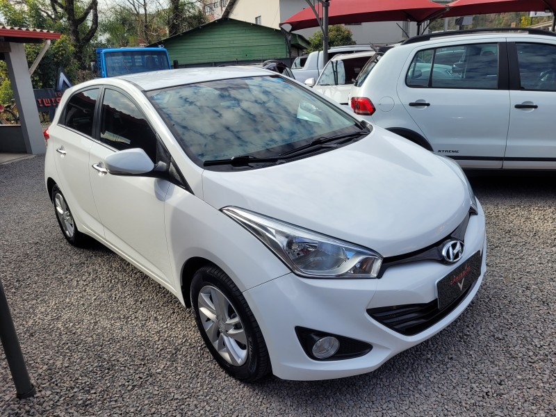 HB20 1.6 PREMIUM 16V FLEX 4P AUTOMÁTICO - 2015 - CARLOS BARBOSA