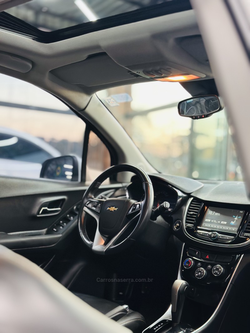 TRACKER 1.4 16V PREMIER TURBO FLEX 4P AUTOMÁTICO - 2018 - CANELA