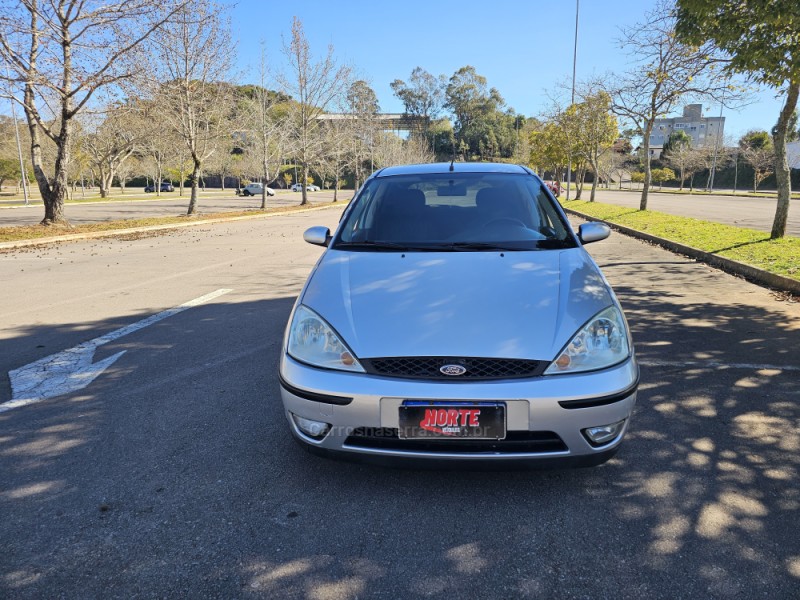 FOCUS 1.6 GL 8V GASOLINA 4P MANUAL - 2005 - BENTO GONçALVES