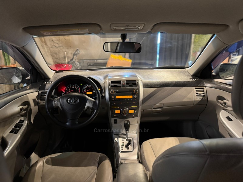 COROLLA 2.0 XEI 16V FLEX 4P AUTOMÁTICO - 2012 - FARROUPILHA