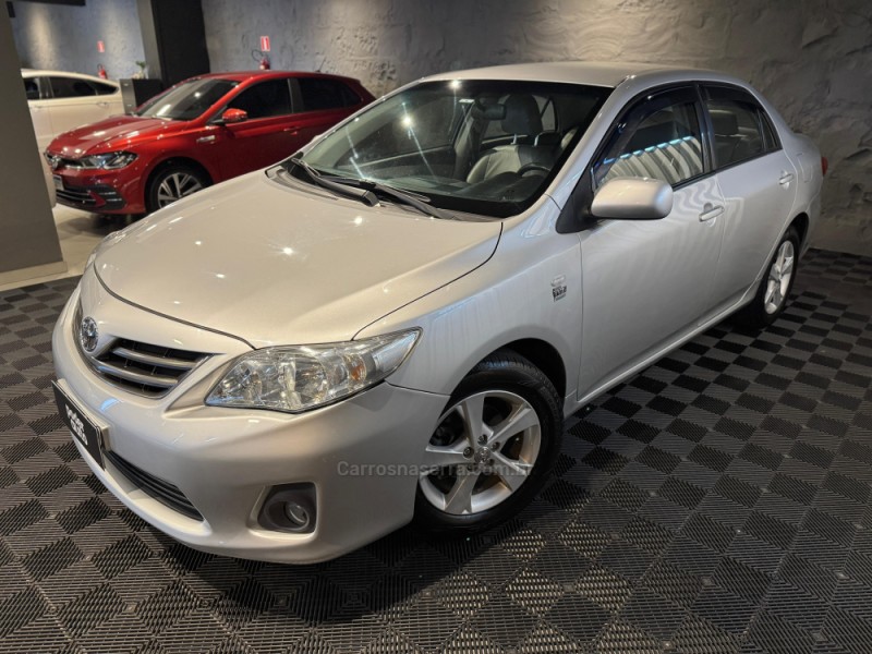 COROLLA 2.0 XEI 16V FLEX 4P AUTOMÁTICO - 2012 - FARROUPILHA