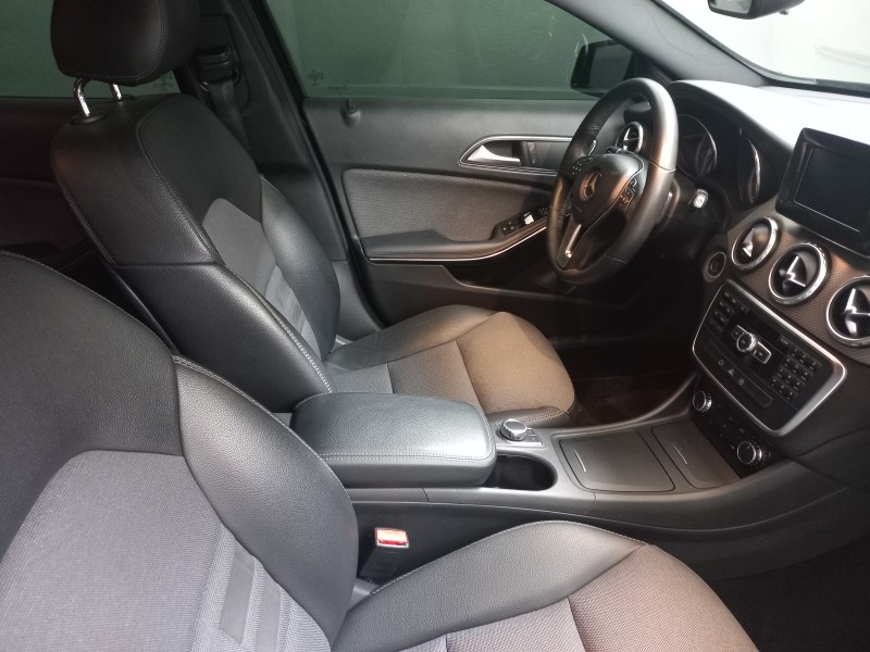 GLA 200 1.6 CGI ADVANCE 16V TURBO GASOLINA 4P AUTOMÁTICO - 2015 - BENTO GONçALVES