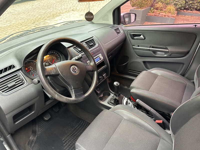 FOX 1.6 MI PRIME 8V FLEX 4P MANUAL - 2011 - NOVA PETRóPOLIS
