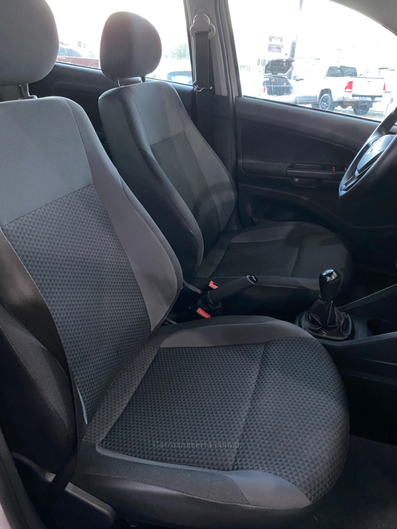 GOL 1.0 MI TRENDLINE 8V FLEX 4P MANUAL - 2023 - TAQUARA
