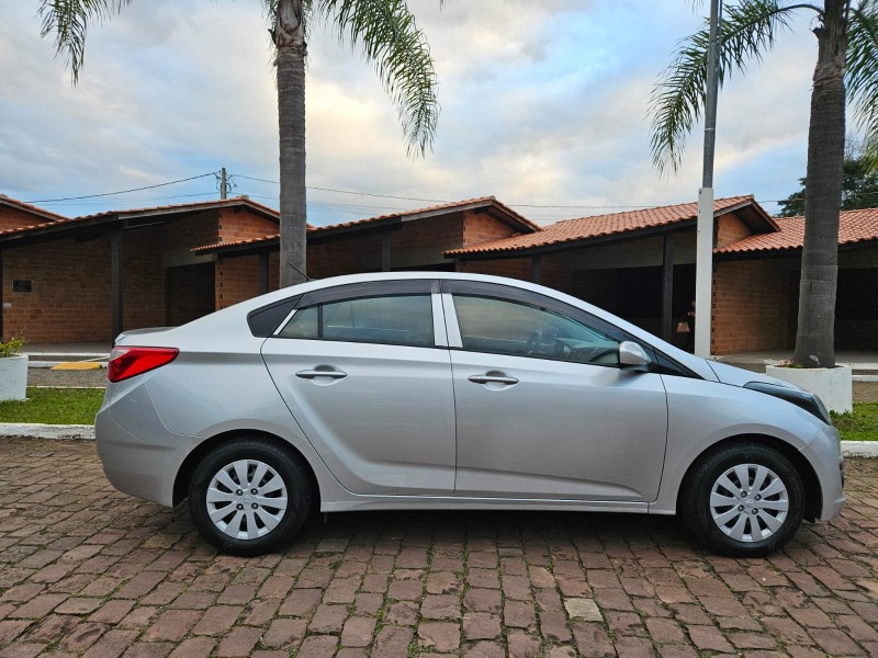 HB20S 1.0 COMFORT PLUS 12V FLEX 4P MANUAL - 2015 - VENâNCIO AIRES