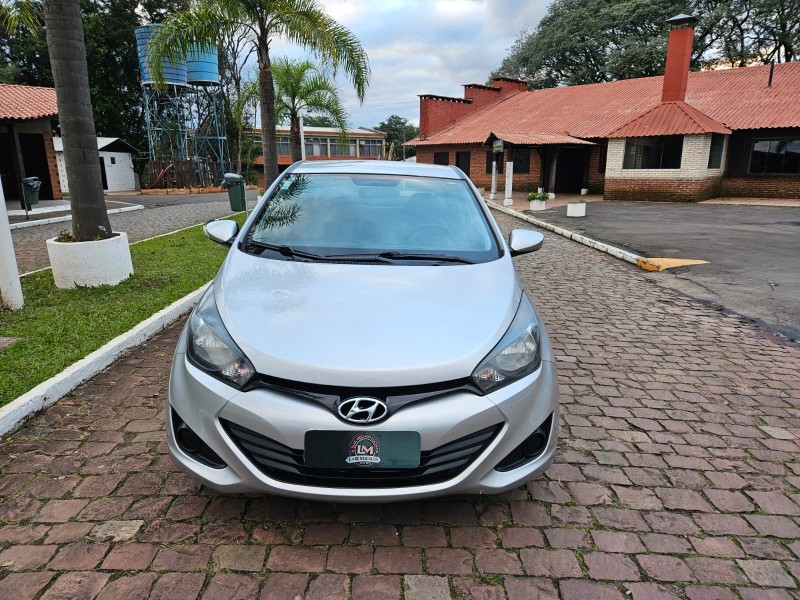 HB20S 1.0 COMFORT PLUS 12V FLEX 4P MANUAL - 2015 - VENâNCIO AIRES
