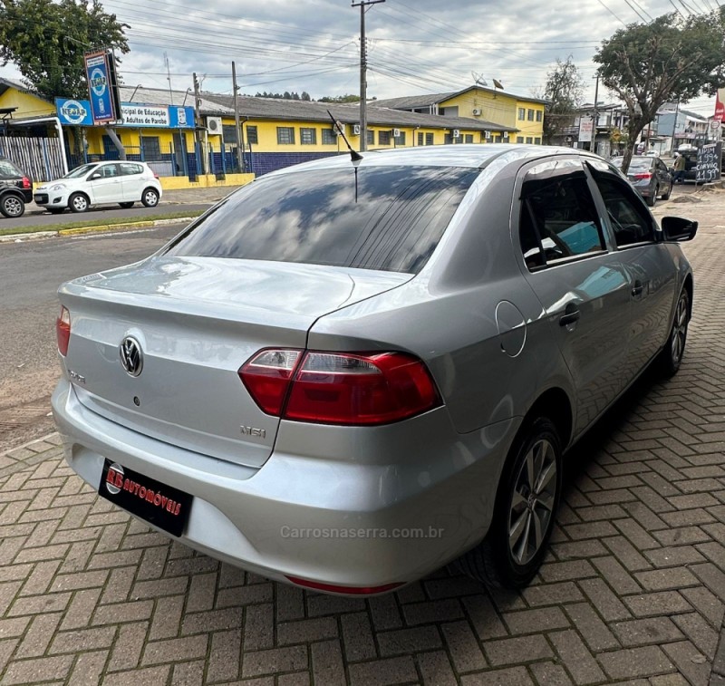 VOYAGE 1.6 MI TRENDLINE 8V FLEX 4P MANUAL - 2015 - PAROBé