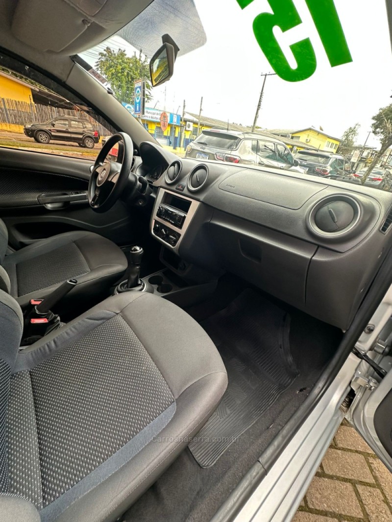 VOYAGE 1.6 MI TRENDLINE 8V FLEX 4P MANUAL - 2015 - PAROBé