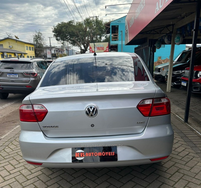 VOYAGE 1.6 MI TRENDLINE 8V FLEX 4P MANUAL - 2015 - PAROBé