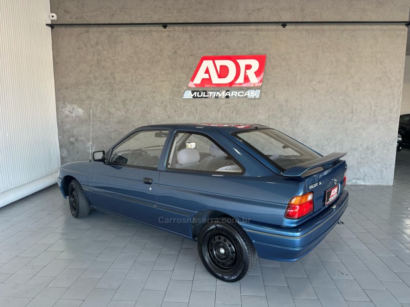 ESCORT 1.8 I GL 8V GASOLINA 2P MANUAL - 1995 - CAXIAS DO SUL