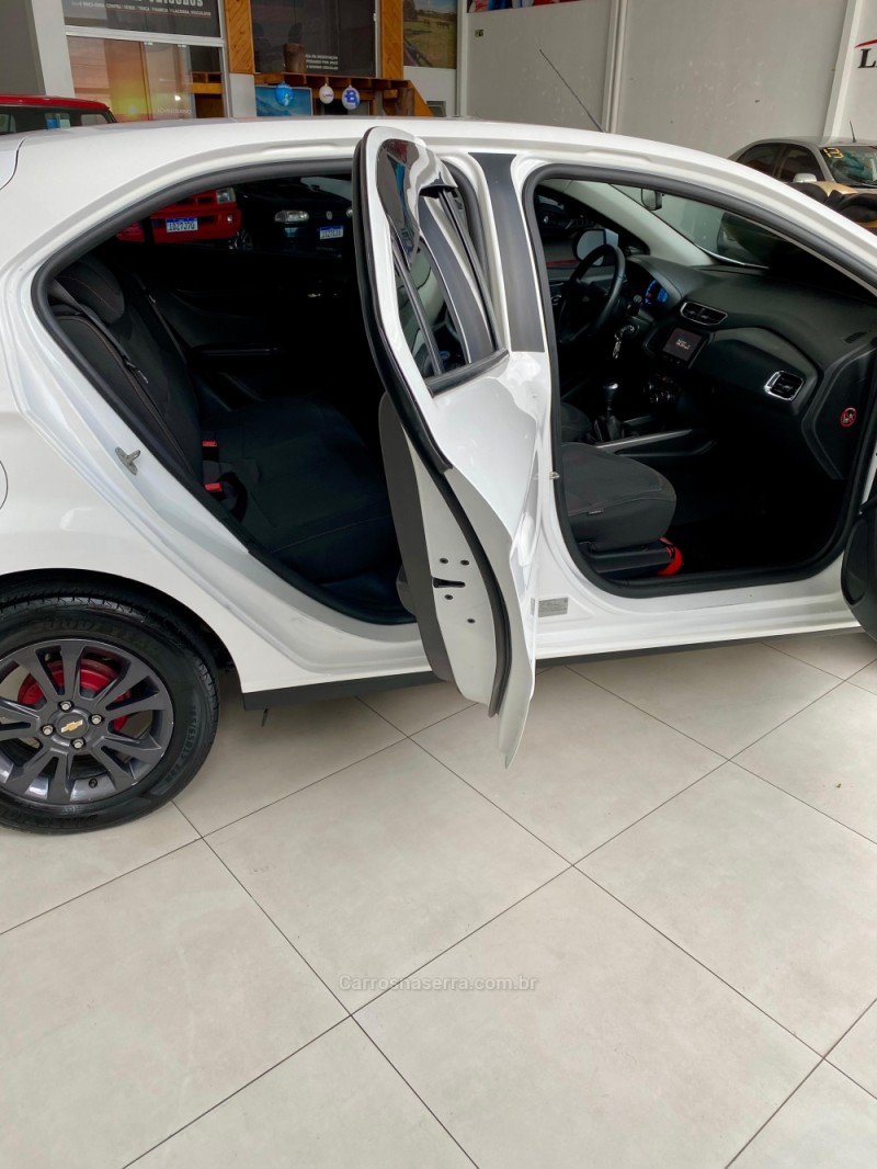ONIX 1.4 MPFI LTZ 8V FLEX 4P MANUAL - 2015 - TAQUARA