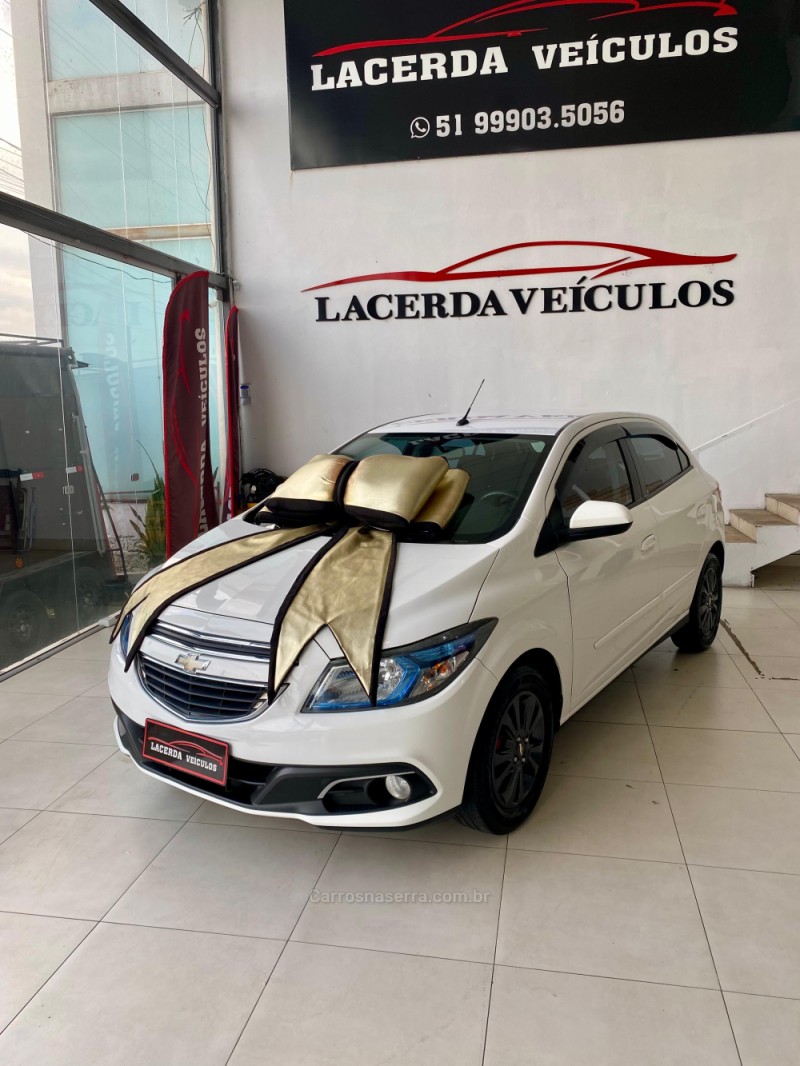 ONIX 1.4 MPFI LTZ 8V FLEX 4P MANUAL - 2015 - TAQUARA