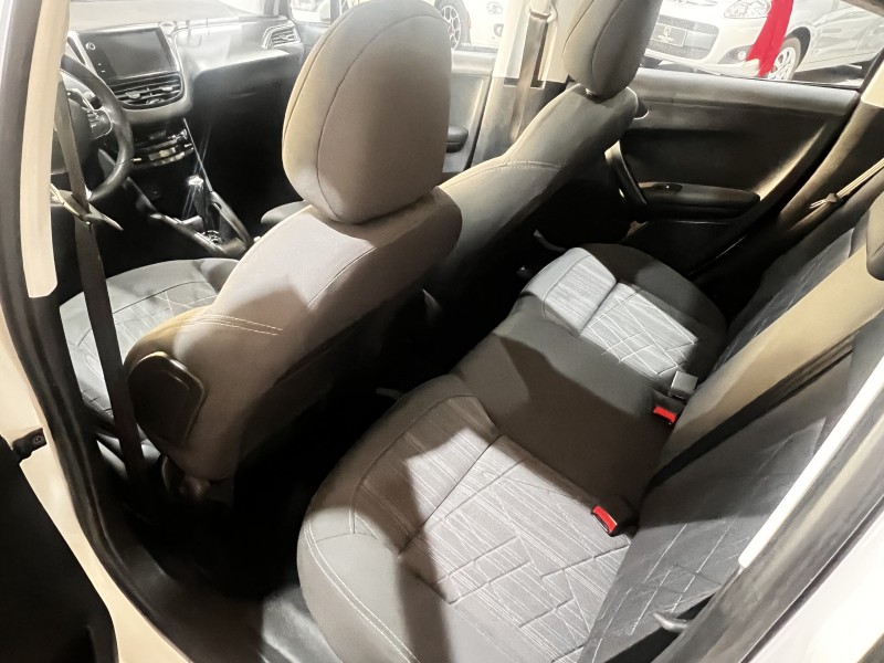 208 1.6 GRIFFE 16V FLEX 4P AUTOMÁTICO - 2016 - CAXIAS DO SUL