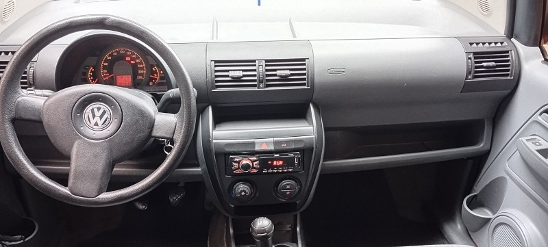 FOX 1.6 MI 8V FLEX 4P MANUAL - 2005 - CAXIAS DO SUL