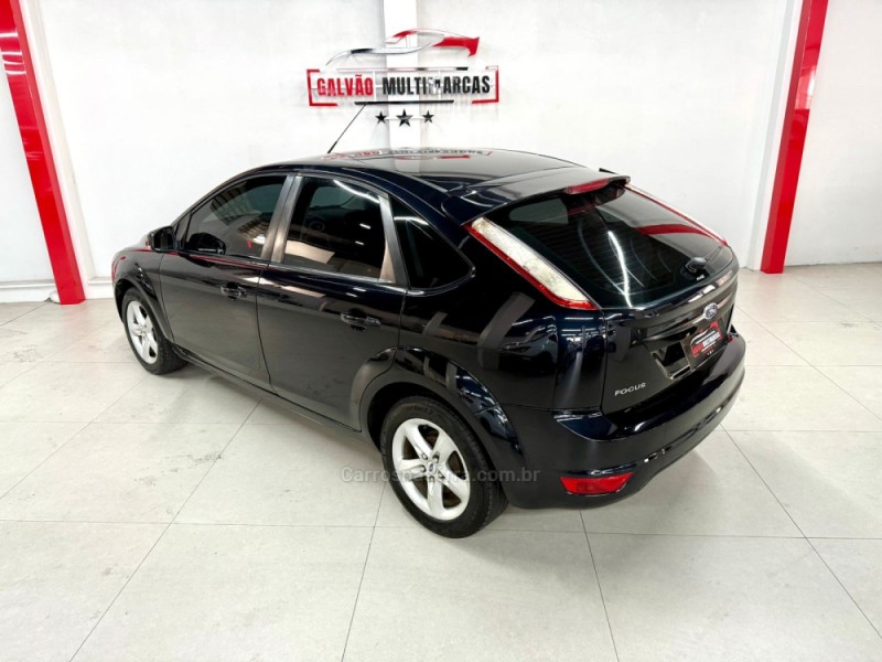 FOCUS 1.6 GLX 8V FLEX 4P MANUAL - 2010 - CAXIAS DO SUL