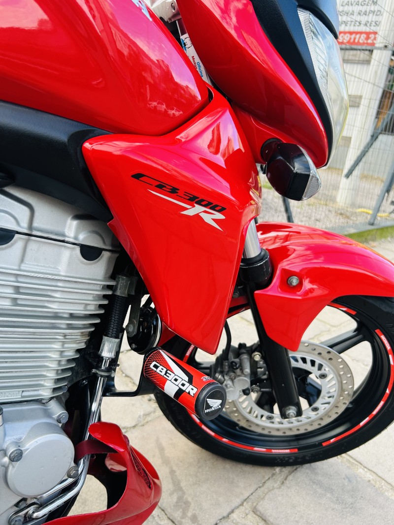 CB 300R ABS - 2015 - CAXIAS DO SUL