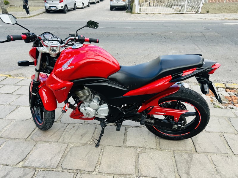 CB 300R ABS - 2015 - CAXIAS DO SUL