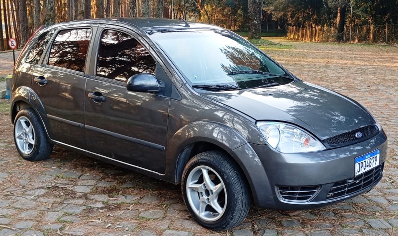FIESTA 1.0 EDGE 8V GASOLINA 4P MANUAL - 2004 - CAXIAS DO SUL