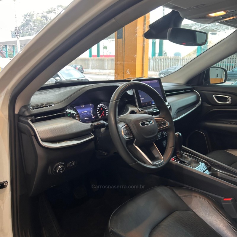 COMPASS 1.3 LONGITUDE DARK T270 16V TURBO 4X2 FLEX 4P AUTOMÁTICO - 2022 - SAPUCAIA DO SUL