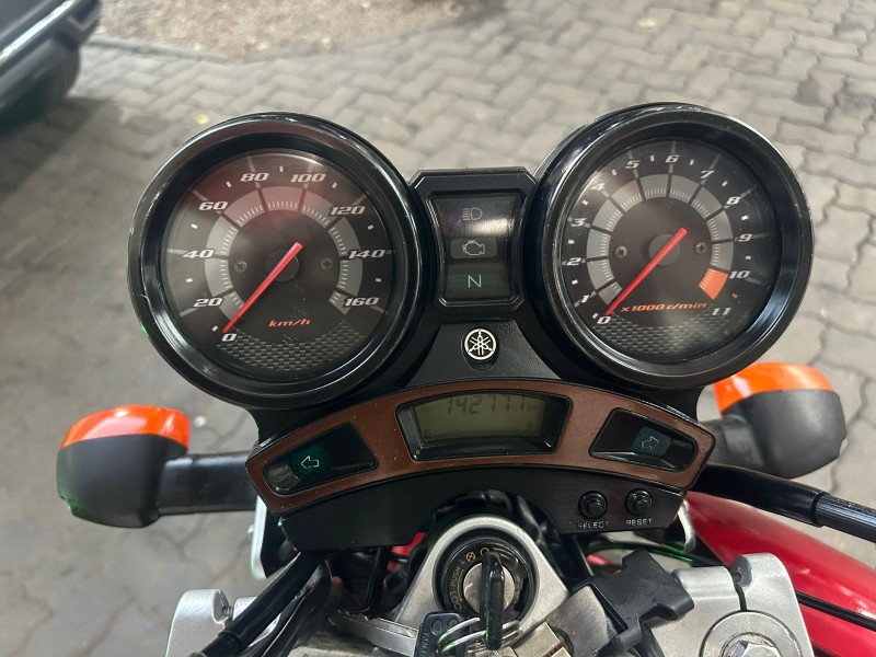 FAZER YS 250 - 2010 - TRêS COROAS
