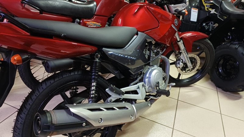 YBR 125 FACTOR ED - 2010 - VERANóPOLIS