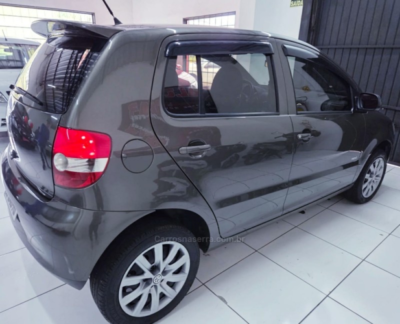 FOX 1.0 MI 8V FLEX 4P MANUAL - 2009 - CAMPO BOM
